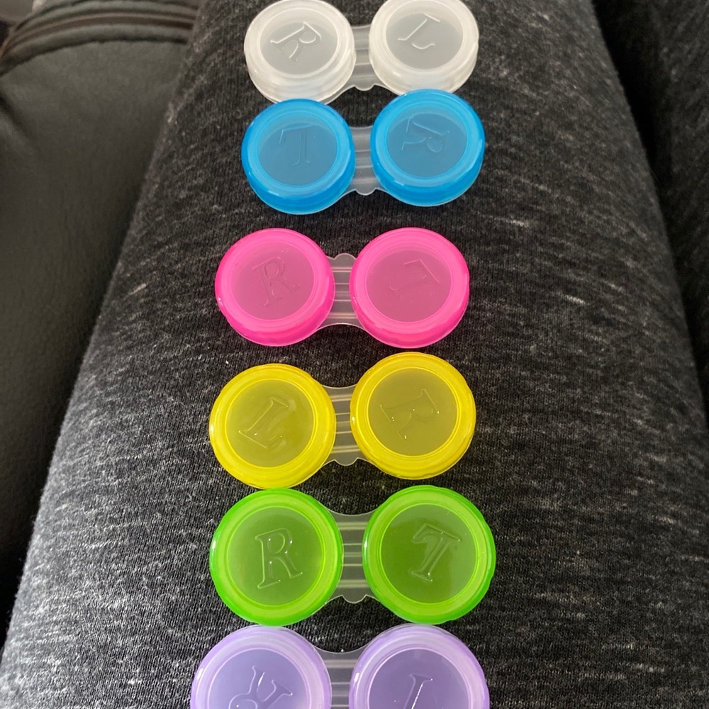 Contact cases